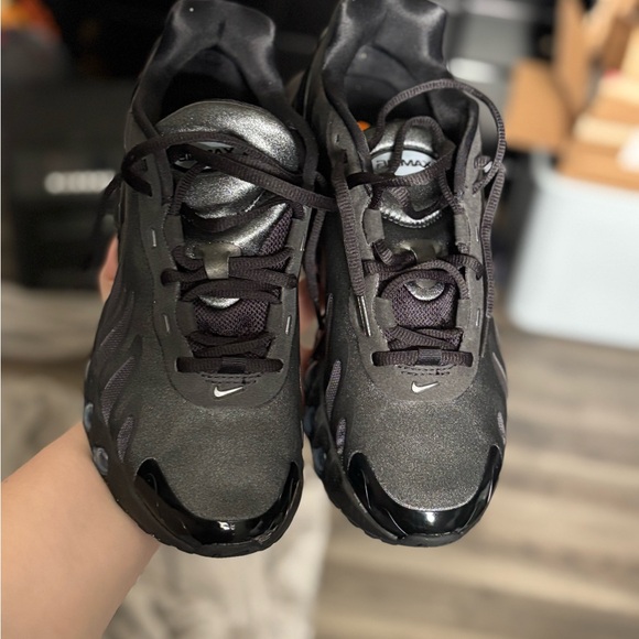 Women’s Nike Airmax DN8 - Picture 2 of 6